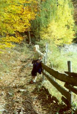 Weg zum Tschaufen im Herbst